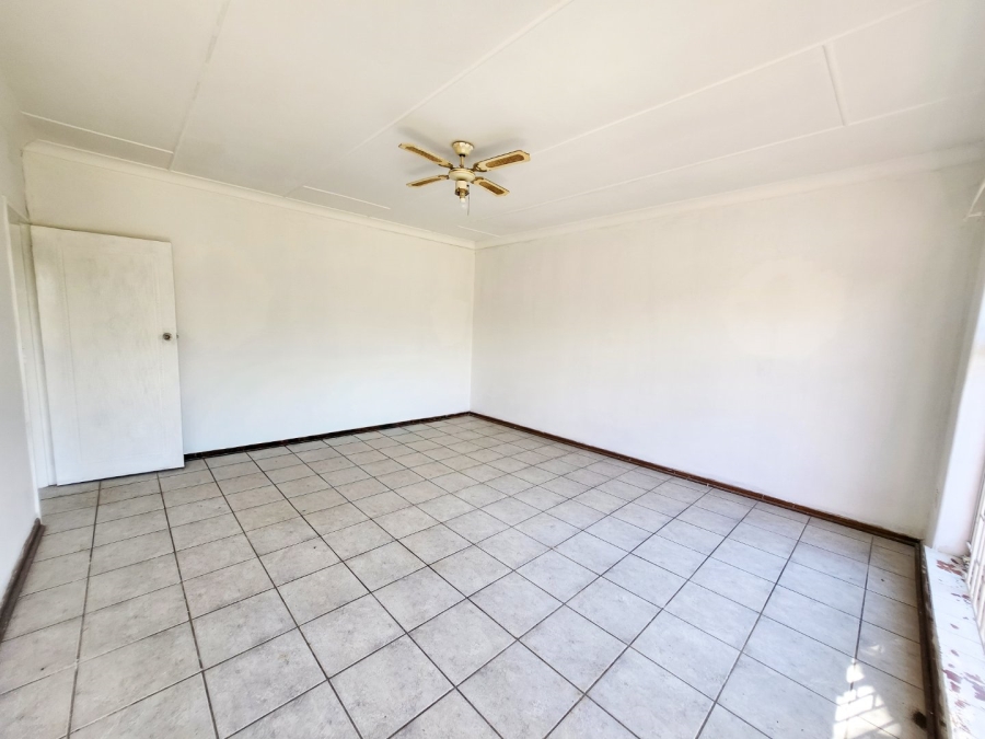 3 Bedroom Property for Sale in Roosheuwel North West